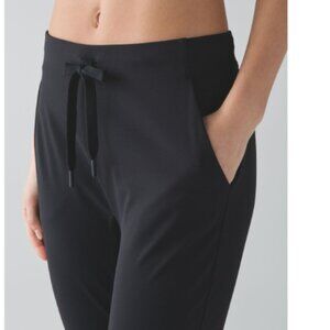 Lululemon Dropt Pant woman Black Size 10